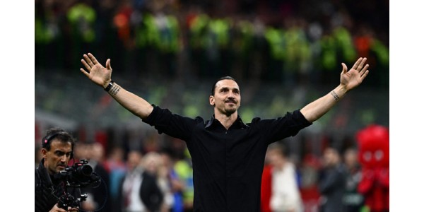 Zlatan Ibrahimović mette fine a 24 anni di carriera calcistica